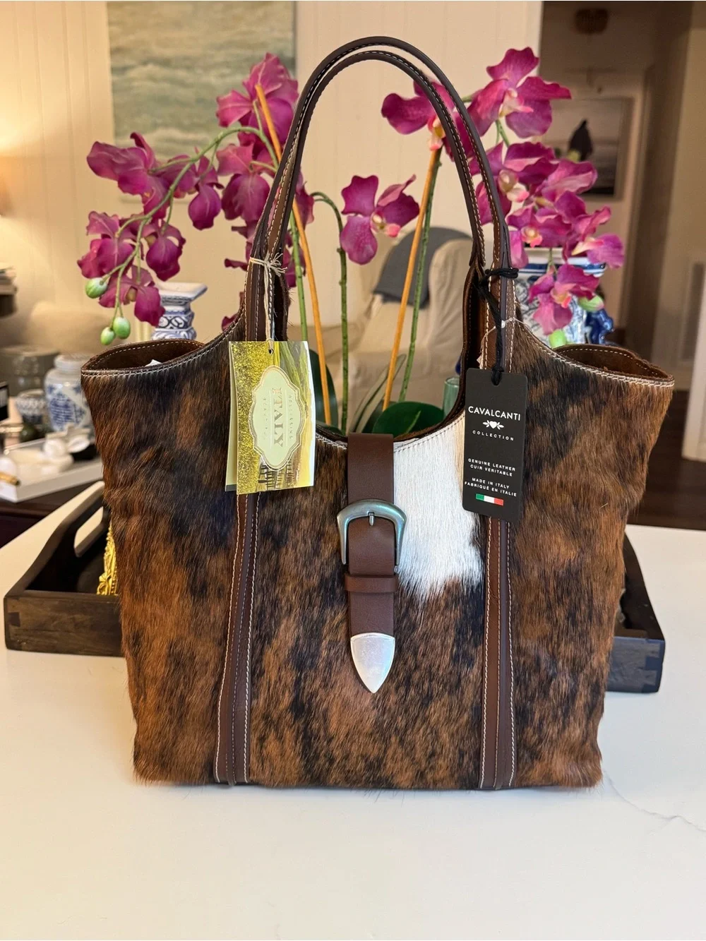 🤎🤍 NWT CAVALCANTI COW HIDE LEATHER BUCKLE HOBO SHOULDER BAG!